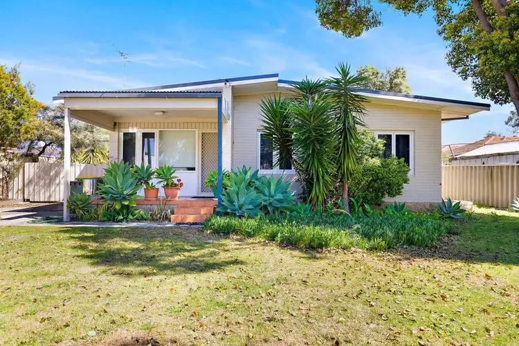 29 Simons Street, Coolbellup WA 6163