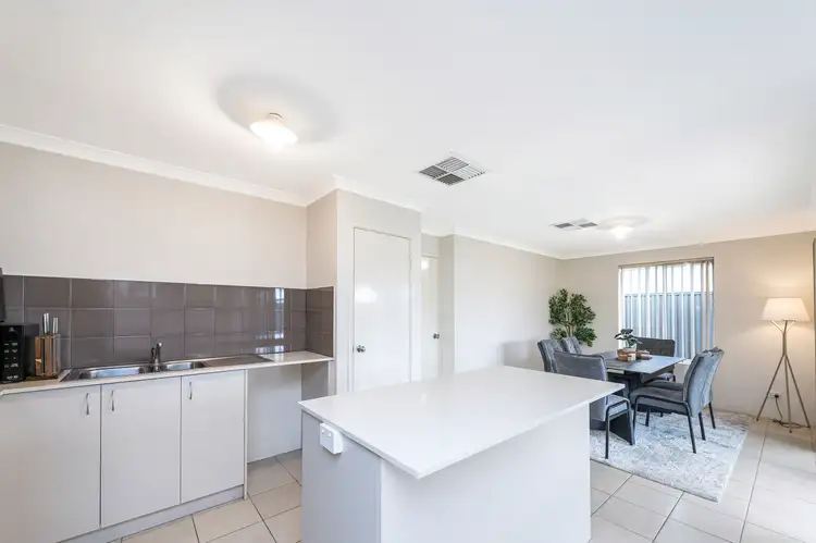 Fifth view of Homely house listing, 8 Solstice Bend, Wellard WA 6170