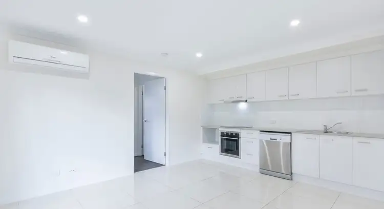 2/19 Bassett Lane, Rosewood QLD 4340