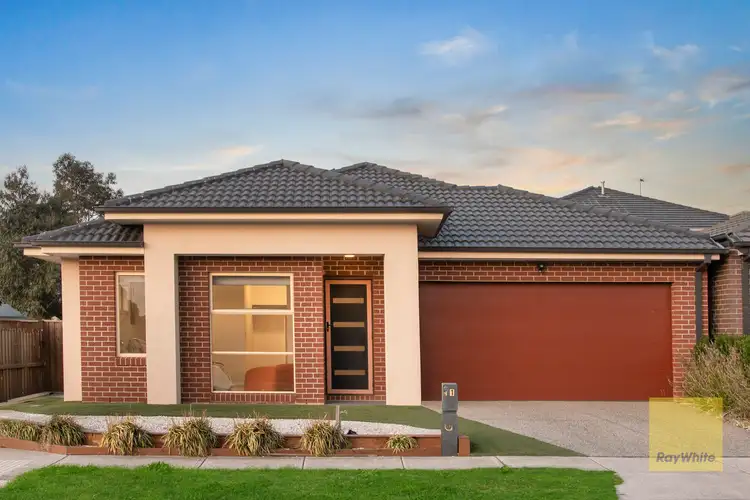 1 Hutchence Drive, Point Cook VIC 3030