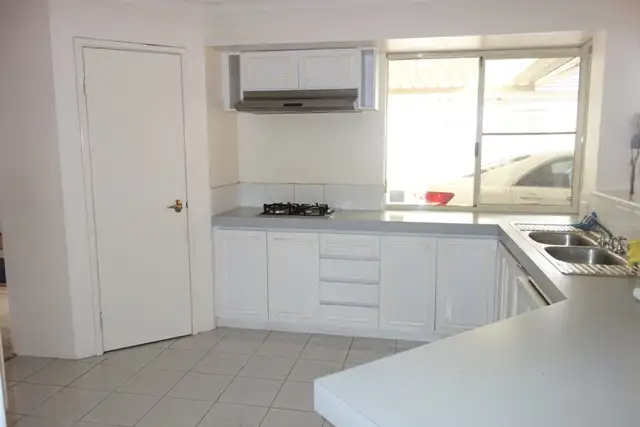 6 Engleswood Arcade, Canning Vale WA 6155