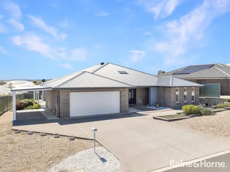 11 Twynam Avenue, Windradyne NSW 2795
