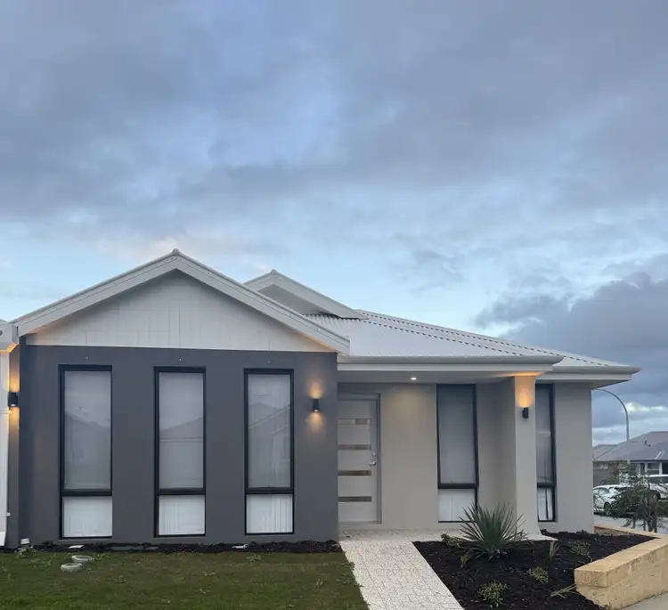102 Leeward Avenue, Eglinton WA 6034