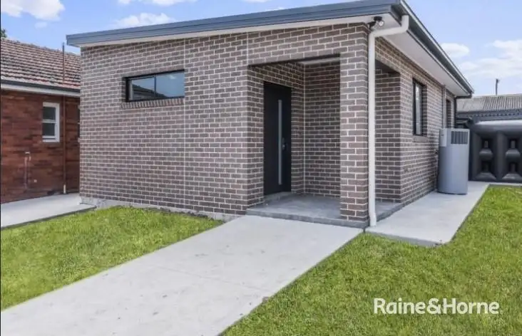 18B Moir Street, Smithfield NSW 2164