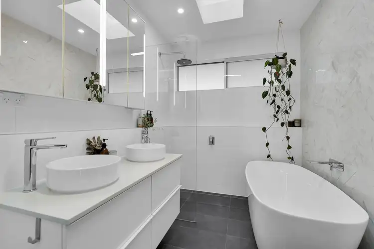 Sixth view of Homely house listing, 4 Elgata Crescent, Bradbury NSW 2560