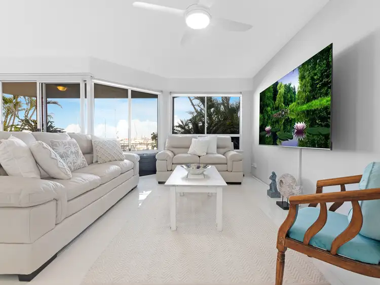 4/17 Buccaneer Drive, Urangan QLD 4655