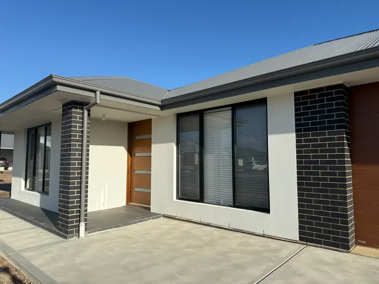 28 Mulga Crescent