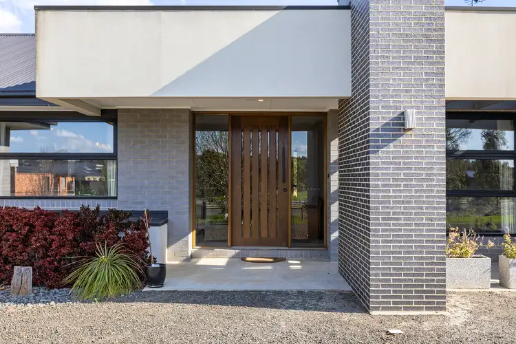 76 Domain Drive, Batesford VIC 3213