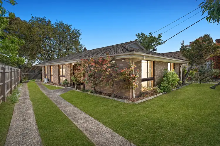 8 Sixth Avenue, Chelsea Heights VIC 3196