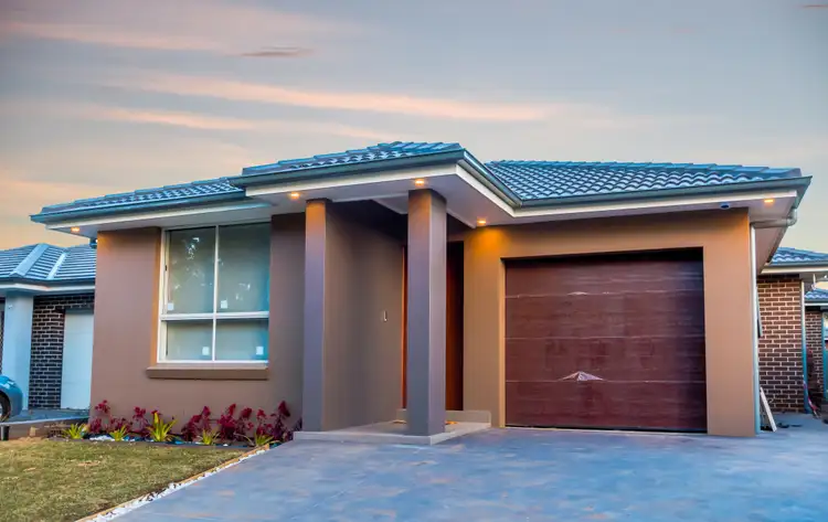56 Liddiard Street, Ropes Crossing NSW 2760