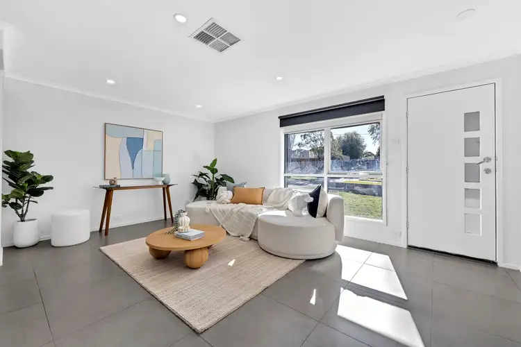 Fifth view of Homely house listing, 8 Cosgrove Court, Meadow Heights VIC 3048