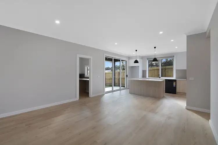 Sixth view of Homely unit listing, 3 Savannah Place, Bunyip VIC 3815