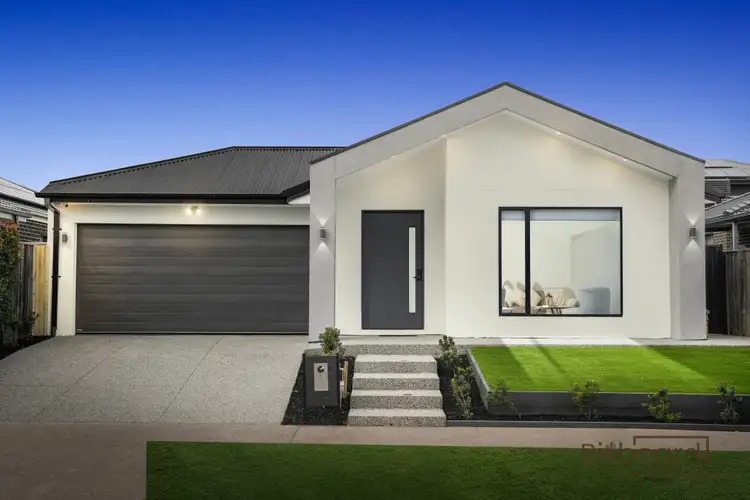 19 Bastings Avenue, Mickleham VIC 3064