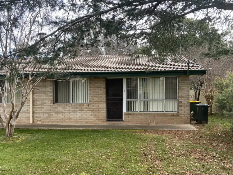 2/14 Blackett Ave, Young NSW 2594