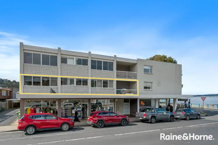 1/1 Beach Road, Kingston Beach TAS 7050