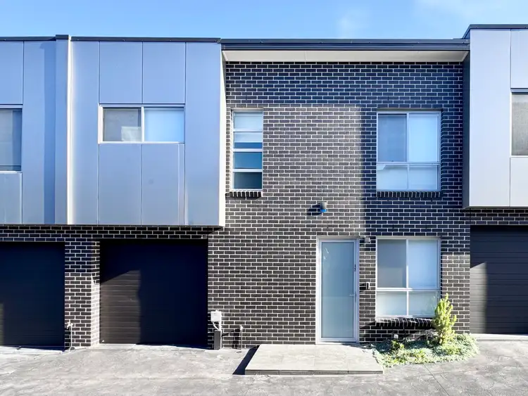 22 Holland Crescent