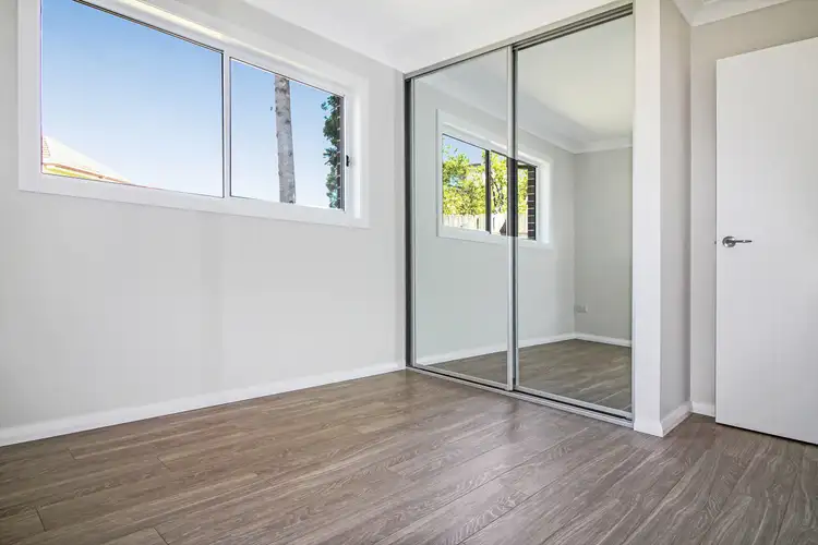 Fifth view of Homely flat listing, 4a Federal Road, Seven Hills NSW 2147