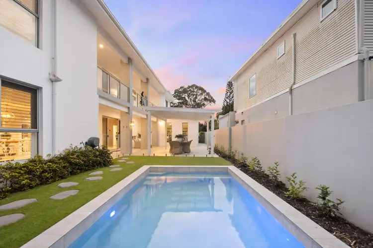 20 Fleetwood Court, Helensvale QLD 4212