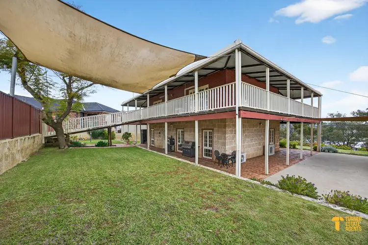 2 Dr Dunlop Grove, Northam WA 6401