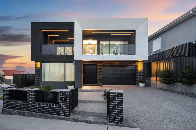 1 Symphony Road, Craigieburn VIC 3064