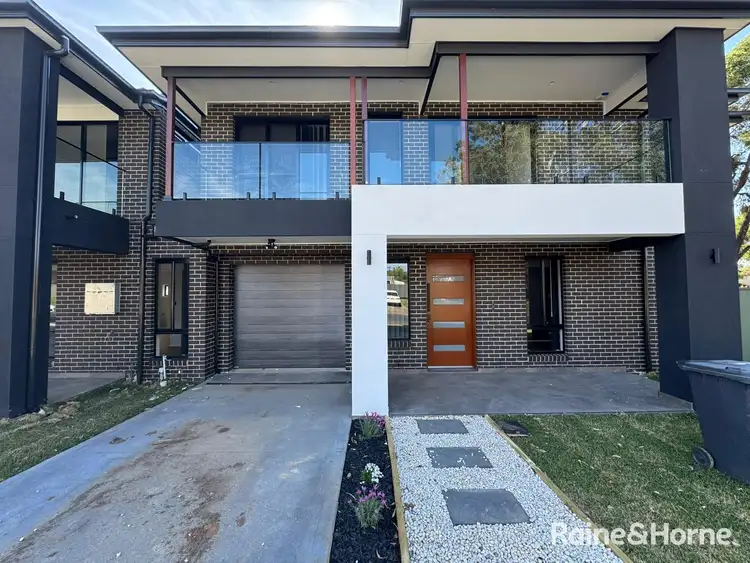 4E Pardalote Street, Ingleburn NSW 2565