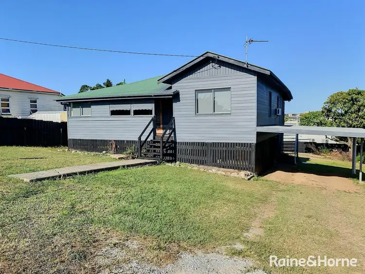 8 GRAY STREET, West Gladstone QLD 4680