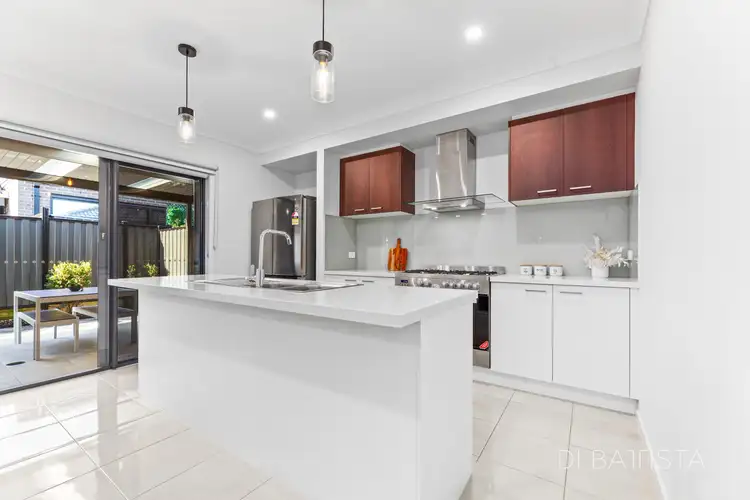 Sixth view of Homely house listing, 7 Rialto Circuit, Craigieburn VIC 3064