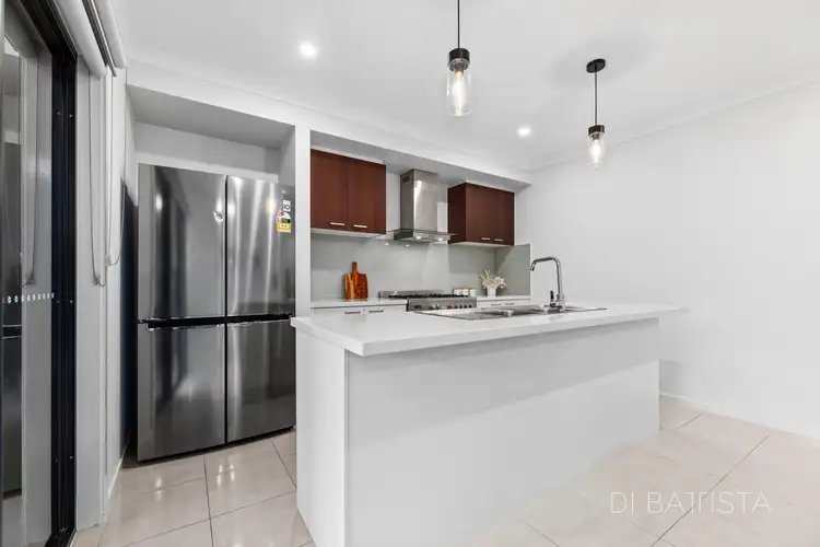 Seventh view of Homely house listing, 7 Rialto Circuit, Craigieburn VIC 3064