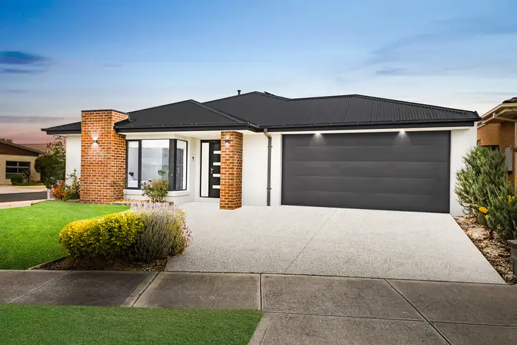 Second view of Homely house listing, 21 Yallaroo Chase, Werribee VIC 3030