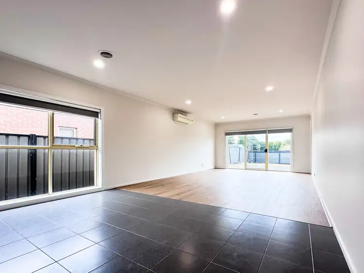 Fifth view of Homely house listing, 15 Somersby Road, Craigieburn VIC 3064