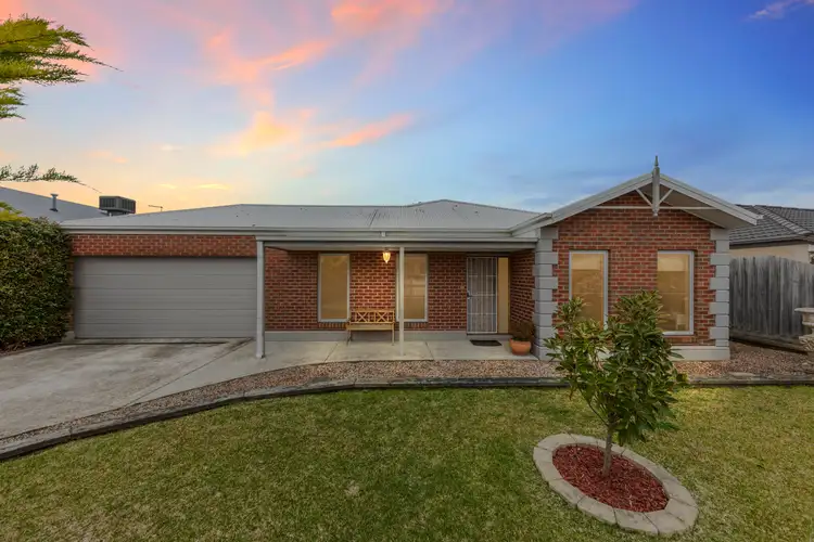 5 Clare court, Garfield VIC 3814