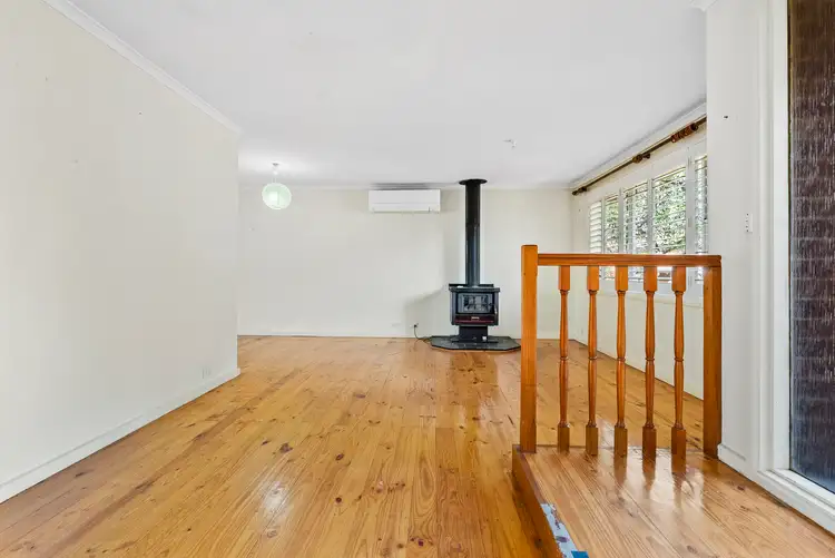 Sixth view of Homely house listing, 2 O'Dea Place, Holt ACT 2615