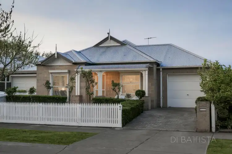 3 Floreat Grove, Craigieburn VIC 3064