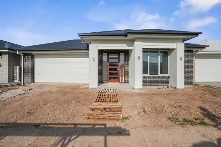 7 Densley Avenue