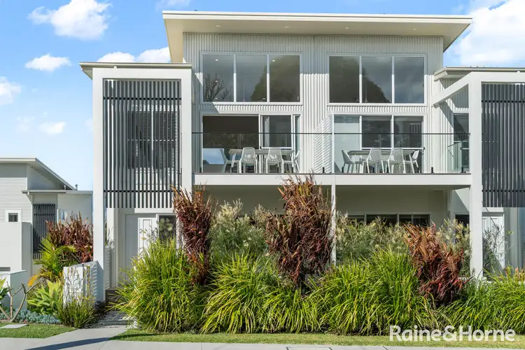 2/6 Dolphin Street, Ulladulla NSW 2539