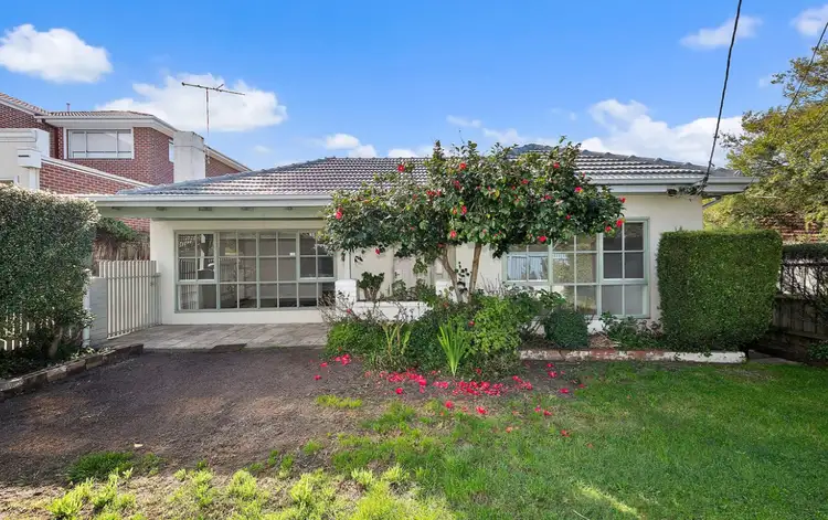1/2 Somers Court, Glen Waverley VIC 3150