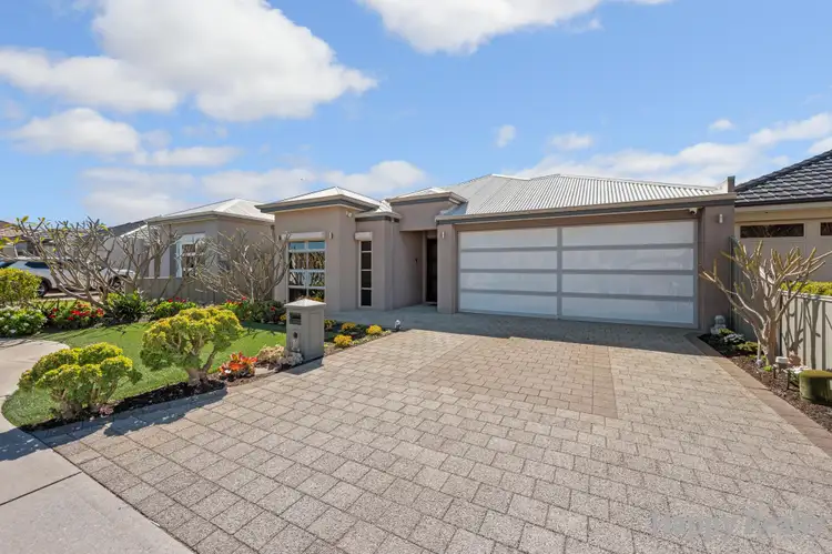24 Glenariff Boulevard, Canning Vale WA 6155