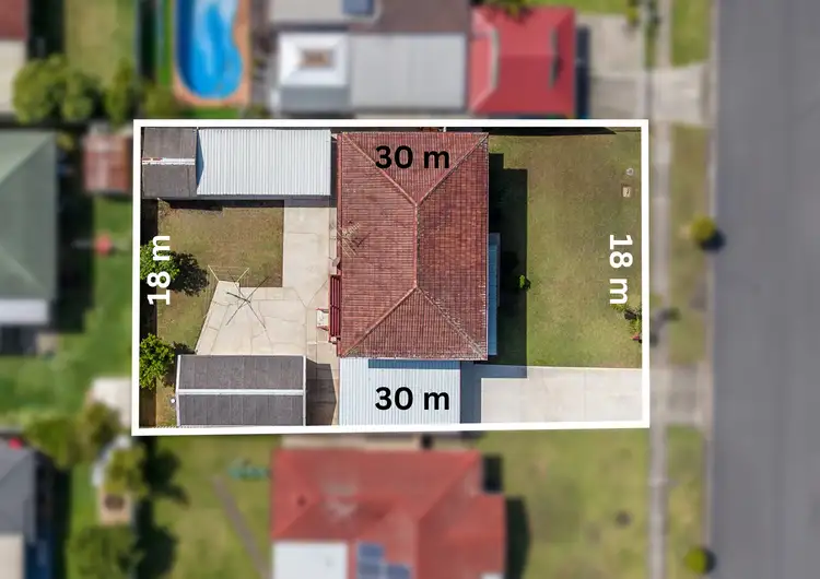 8 Elwood Crescent, Quakers Hill NSW 2763