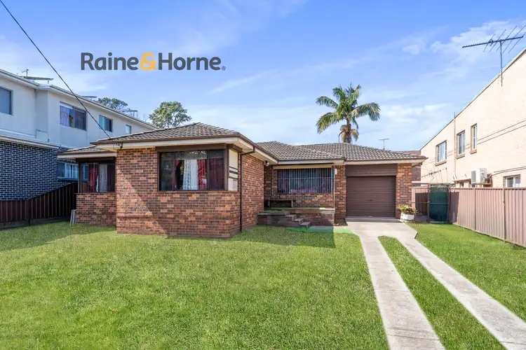 94 Cumberland Road, Ingleburn NSW 2565