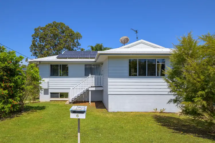 6 Loder Street, Southside QLD 4570