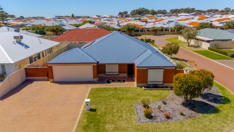 6 Dowerin Circuit, Lakelands WA 6180