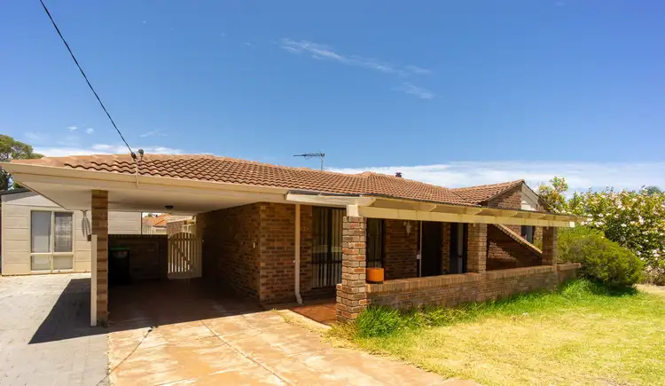 8 Bellanger Drive, Beldon WA 6027