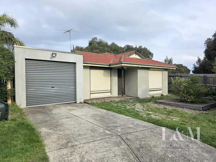 10 Abelia Ct, Meadow Heights VIC 3048