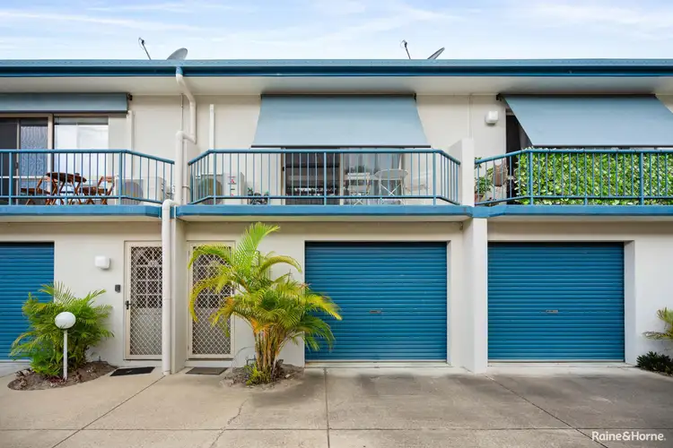 12/4 Pilot Street, Urangan QLD 4655