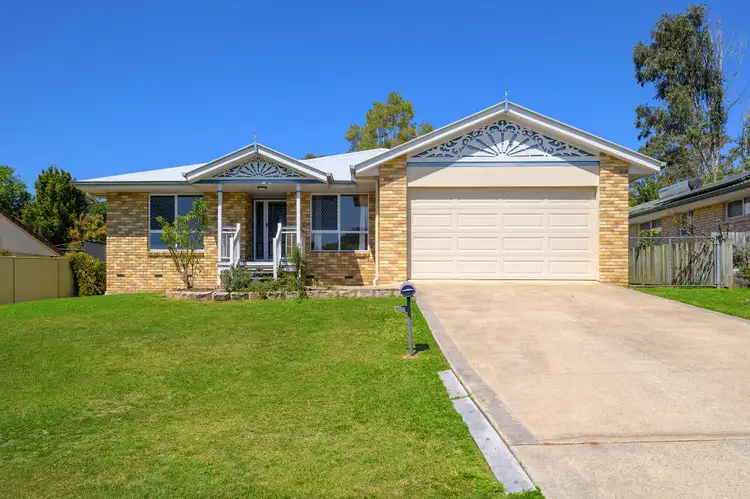 9 Fossickers Court, Southside QLD 4570