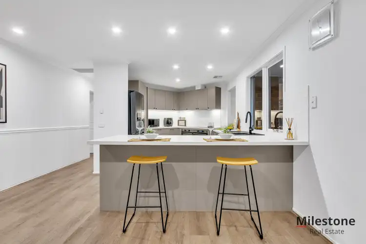 Fifth view of Homely house listing, 10 Hasluck Crescent, Lynbrook VIC 3975