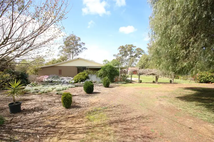90-92 Michie Street,, Elmore VIC 3558