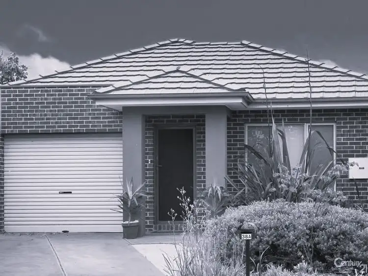 38A Crookston Rd, Reservoir VIC 3073