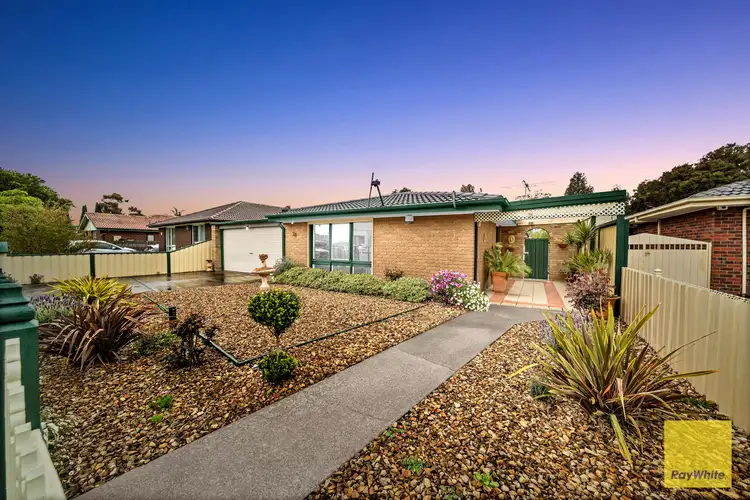 28 Camelot Drive, Albanvale VIC 3021