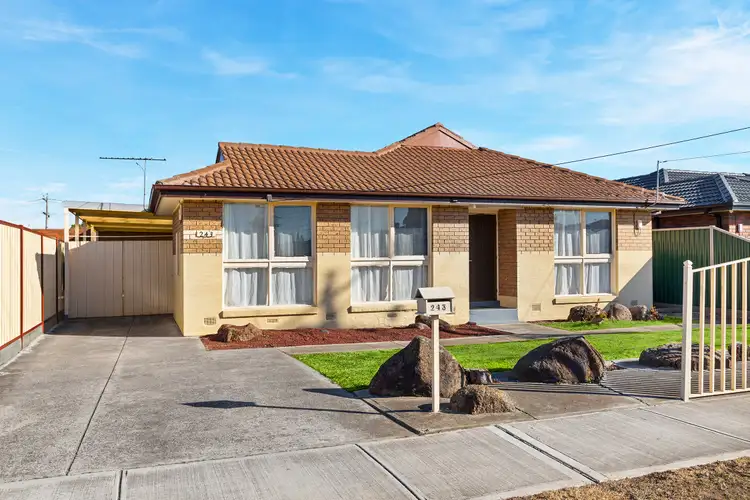 243 Furlong Road, St Albans VIC 3021